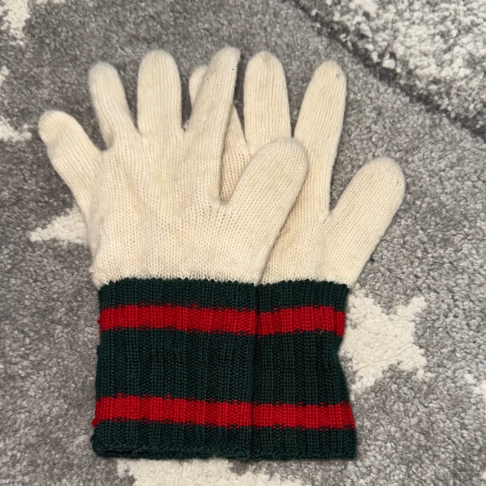 Cream and Green Striped Knit Gloves
